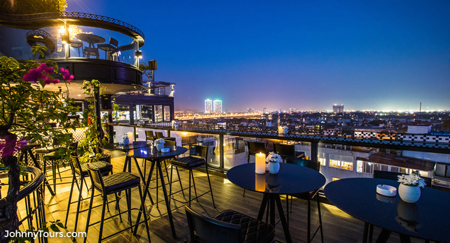 9 STUNNING ROOFTOP BARS